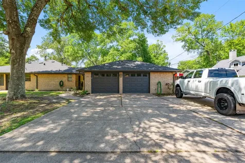 843 Fall Creek Drive Huffman TX 77336