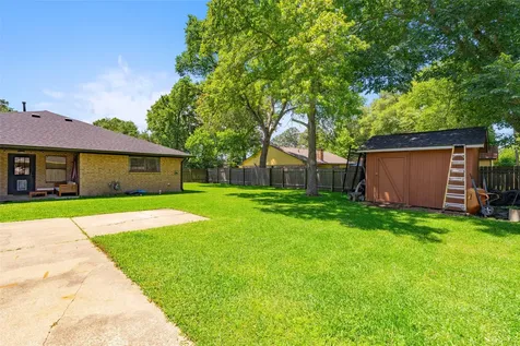 843 Fall Creek Drive Huffman TX 77336