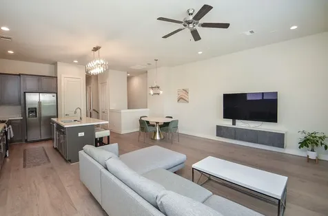 1902 Hollister Spruce Lane Houston TX 77080