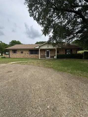 636 E Kempner Street Mabank TX 75147
