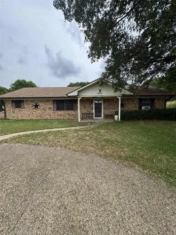 636 E Kempner Street Mabank TX 75147