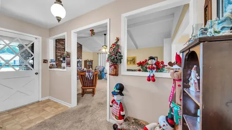672 Bending Oaks Drive Bellville TX 77418