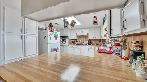 672 Bending Oaks Drive Bellville TX 77418
