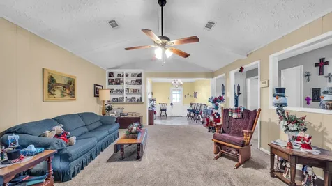 672 Bending Oaks Drive Bellville TX 77418