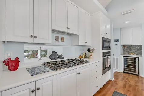 13339 Binnacle Way Galveston TX 77554