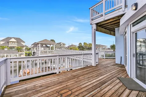 13339 Binnacle Way Galveston TX 77554