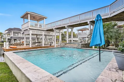 13339 Binnacle Way Galveston TX 77554