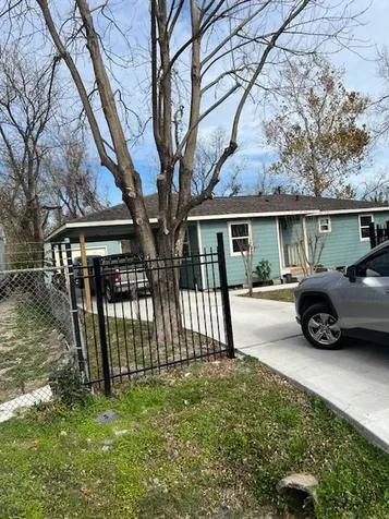 1805 Chamberlain Street Houston TX 77093