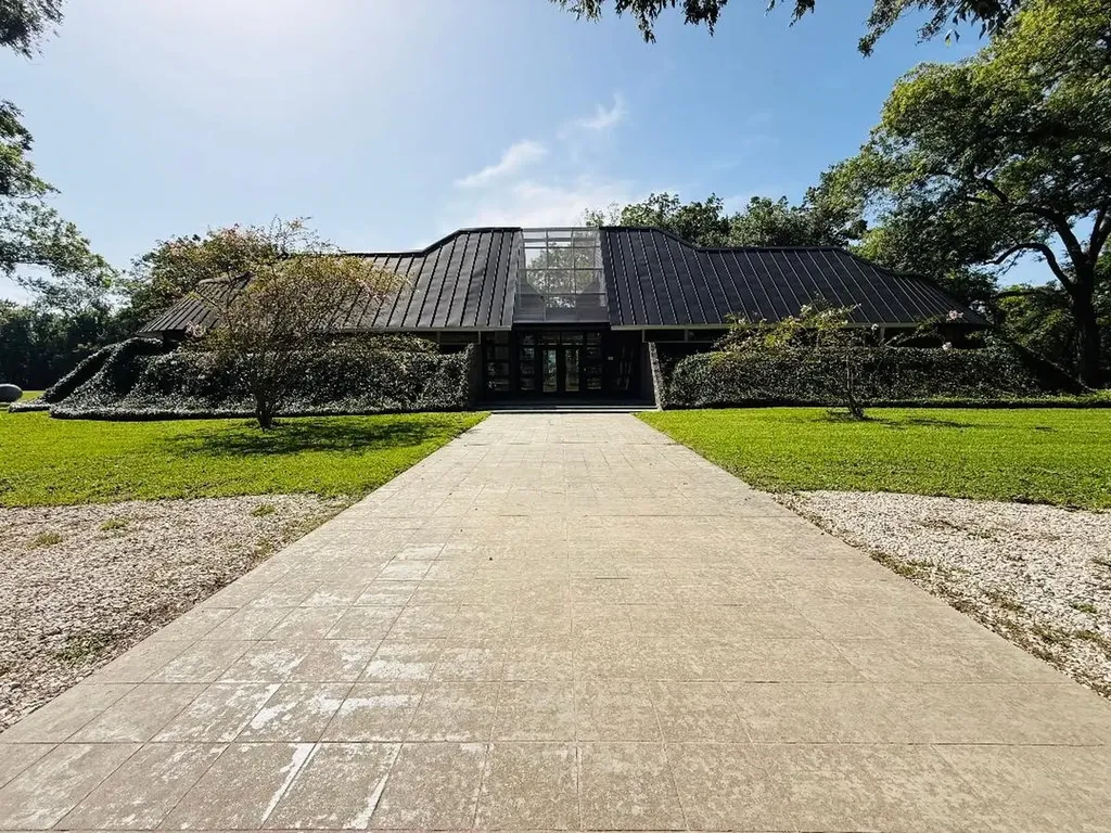 1504 Half Moon Drive Wharton TX 77488