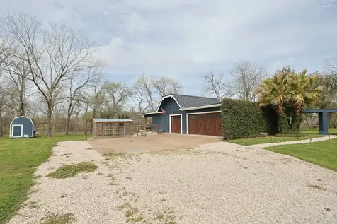 1504 Half Moon Drive Wharton TX 77488