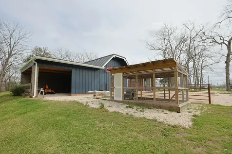 1504 Half Moon Drive Wharton TX 77488