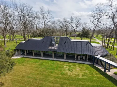 1504 Half Moon Drive Wharton TX 77488
