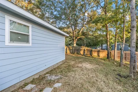 15 Hill Lane Coldspring TX 77331