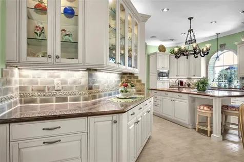204 Oak Drive Friendswood TX 77546