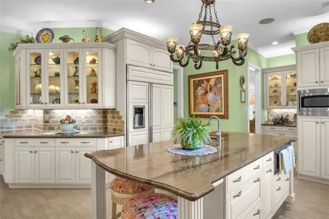 204 Oak Drive Friendswood TX 77546