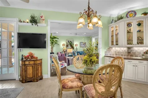 204 Oak Drive Friendswood TX 77546