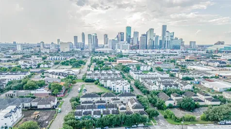 3009 Bell Street B Houston TX 77003