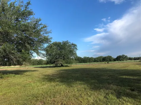 Lot 1 Pvt 1671 Hallettsville TX 77964