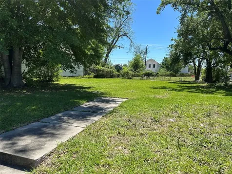 4702 Stonewall Street Houston TX 77020