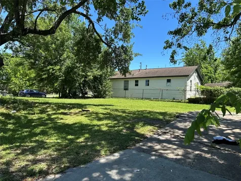 4702 Stonewall Street Houston TX 77020