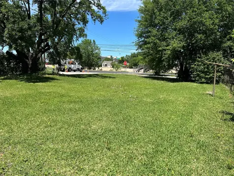 4702 Stonewall Street Houston TX 77020