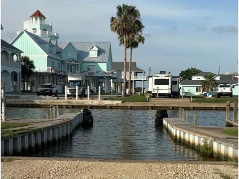1256 Resort Road Crystal Beach TX 77650