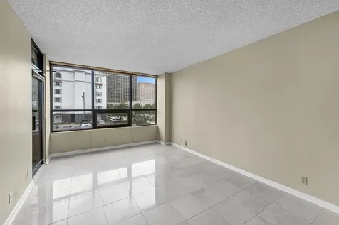 5150 Hidalgo Street 202 Houston TX 77056