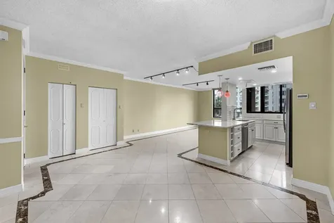 5150 Hidalgo Street 202 Houston TX 77056
