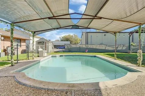 1229 Dove Street Houston TX 77015