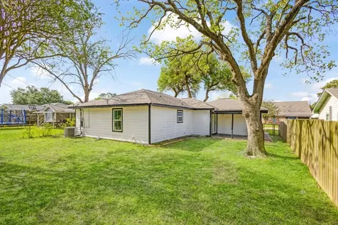 2713 Hearne Drive Pasadena TX 77502