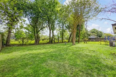 2713 Hearne Drive Pasadena TX 77502