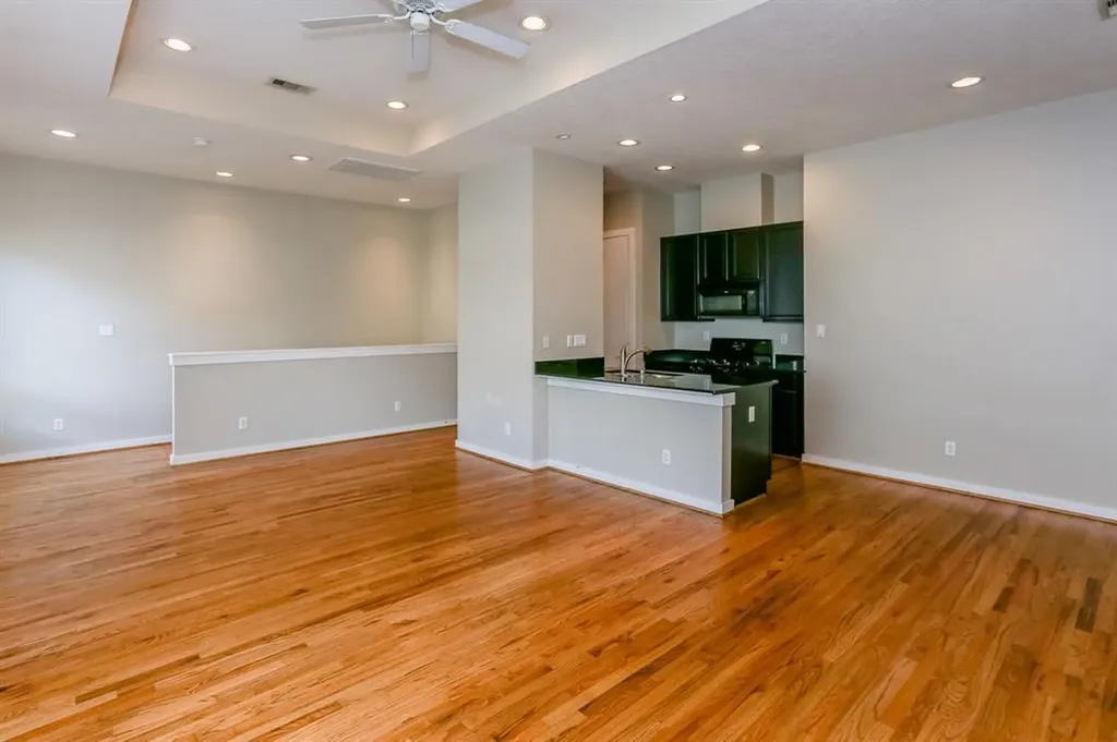 4030 Center Street Houston TX 77007