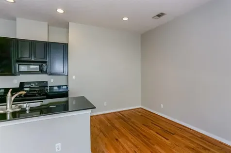 4030 Center Street Houston TX 77007