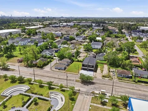 4113 Yale Street Houston TX 77018