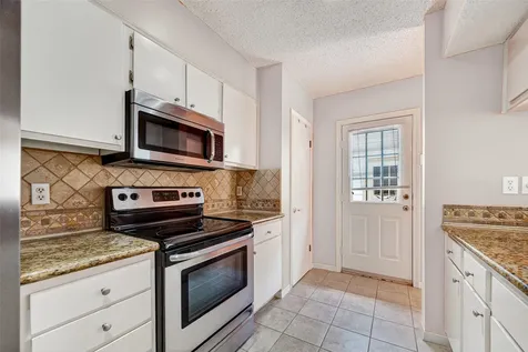 2010 Augusta Drive Houston TX 77057