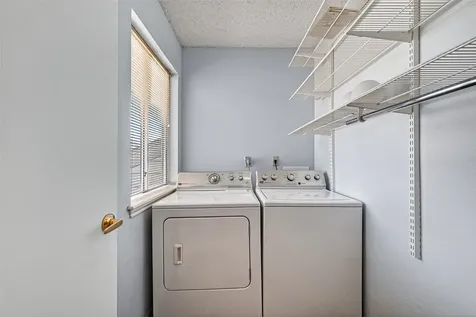 2010 Augusta Drive Houston TX 77057