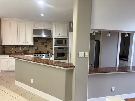 332 Asbury Street Houston TX 77007