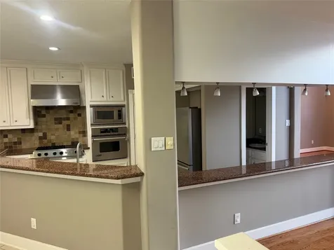 332 Asbury Street Houston TX 77007