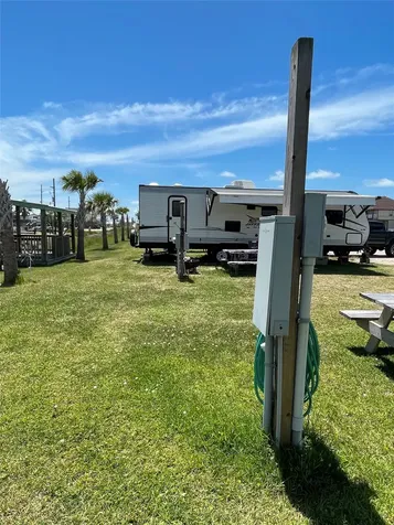 1204 N Monkhouse Drive Crystal Beach TX 77650