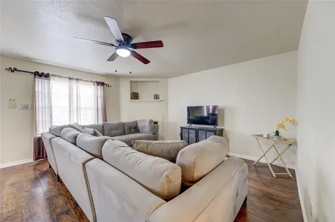 8245 Creekbend Drive Houston TX 77071
