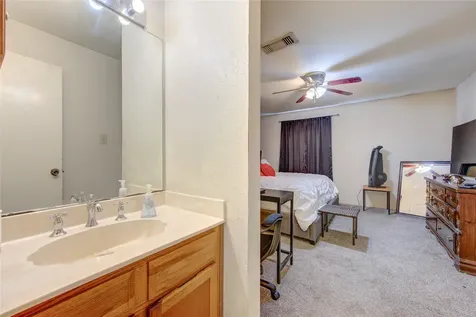 8245 Creekbend Drive Houston TX 77071