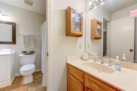 8245 Creekbend Drive Houston TX 77071