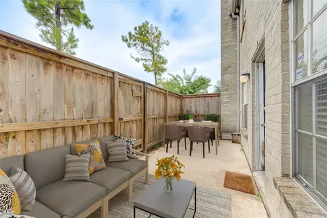 8245 Creekbend Drive Houston TX 77071