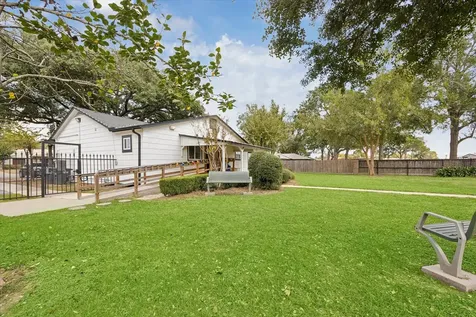 5225 E 5th Street Katy TX 77493