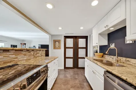 5204 Arboles Drive B Houston TX 77035