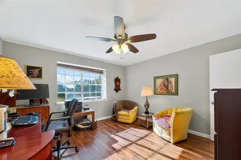 5204 Arboles Drive B Houston TX 77035