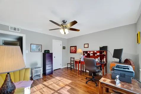 5204 Arboles Drive B Houston TX 77035