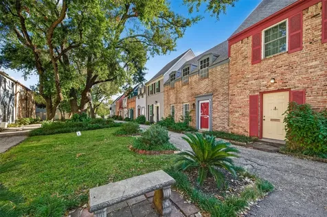 5204 Arboles Drive B Houston TX 77035