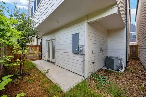 6110 De Campo Street Houston TX 77091
