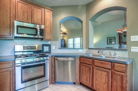 66 W Spindle Tree Circle The Woodlands TX 77382